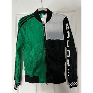 Vintage Adidas Windbreaker. Size XS. Only worn once.